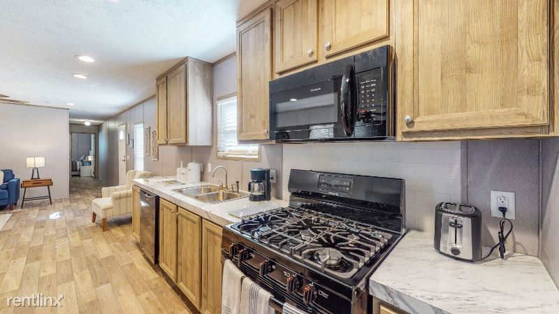 Primary Photo - 12260 West 53rd St N