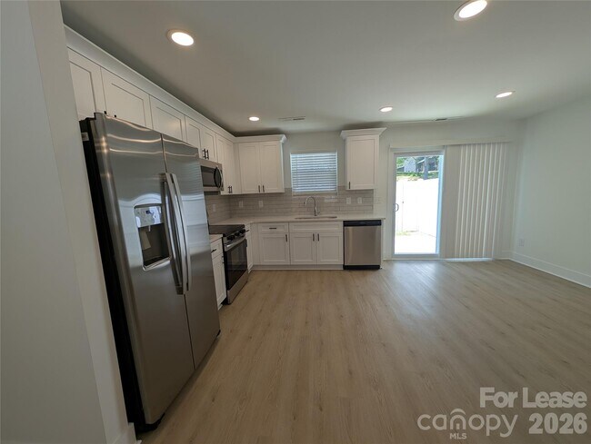 Building Photo - 1413 Arden Ave
