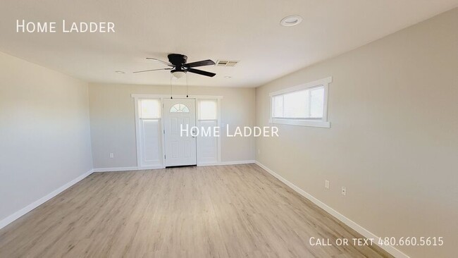 Building Photo - Spacious home in Casa Grande!