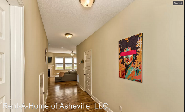 Building Photo - 3 br, 3 bath House - 118 Green Creek Loop