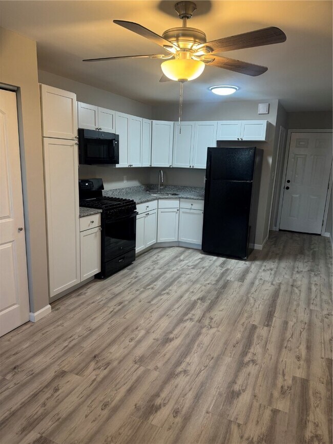 Foto del edificio - 3679 S Broadway