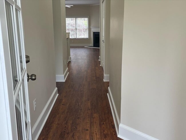 Building Photo - 1013 Headwater Cove Ln