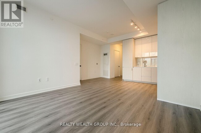 Photo du bâtiment - 28 Interchange Wy