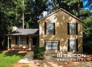 Building Photo - 1027 Mainstreet Lake Dr