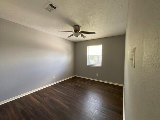 Foto del edificio - 315 Willowick St