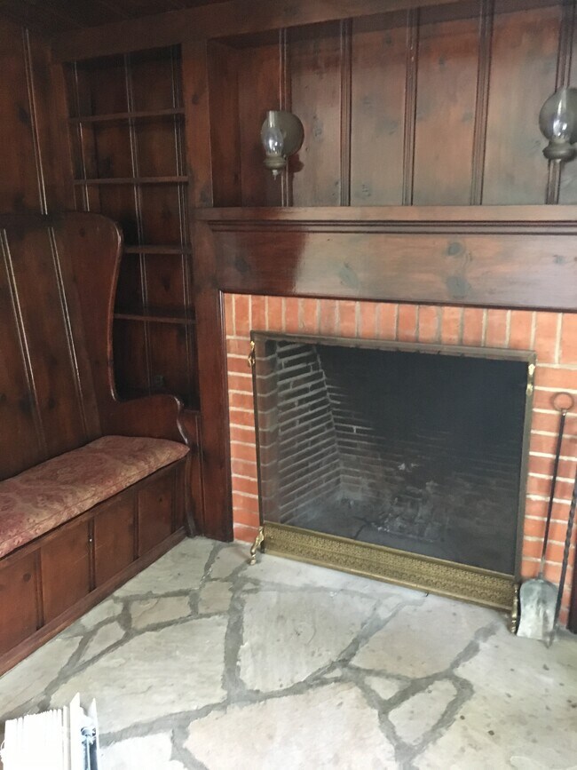 Sala de estar - 10341 Dunkirk Ave