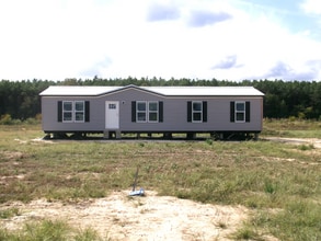 Building Photo - 262 Patriot Ln