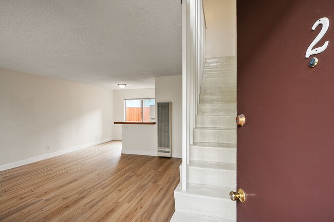 Photo - 1315 Ocean Park Blvd (Santa Monica, CA) Apartment