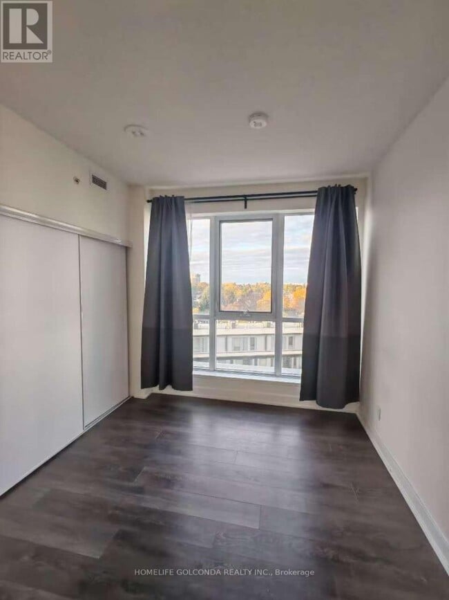 Building Photo - 180 Fairview Mall Dr