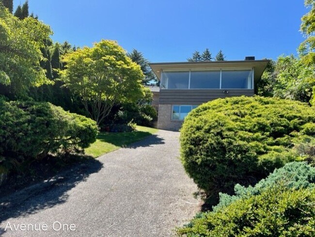 Foto del edificio - 3 br, 2 bath House - 10719 Exeter Ave NE
