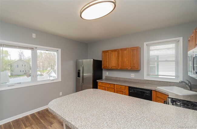 Foto del edificio - 15 Taylor Ave