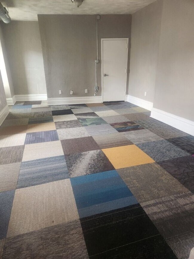 Foto del edificio - 1608 Lowrie St