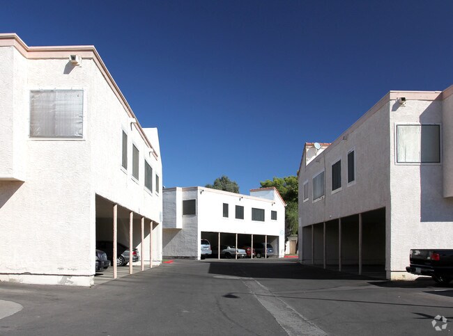 Foto del edificio - Por Hallcraft Villas West