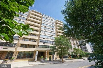 Building Photo - 1325 18th St NW