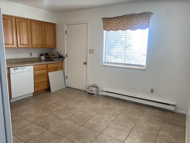 Foto del edificio - 246 Cherry Hill Dr