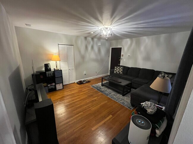 Foto del edificio - 61 Selkirk Rd