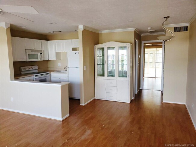 Foto del edificio - 2929 SE Ocean Blvd