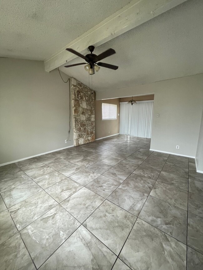Foto del edificio - 11630 Spring Trail Dr