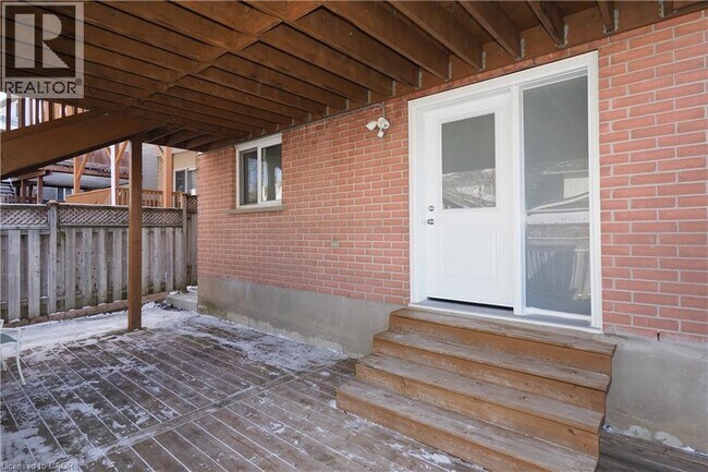 Photo du bâtiment - 67 Hollyridge Crescent