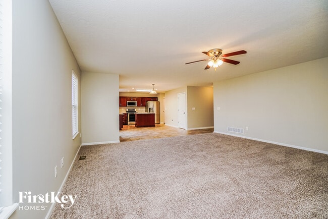 Building Photo - 188 Red Oak Ct