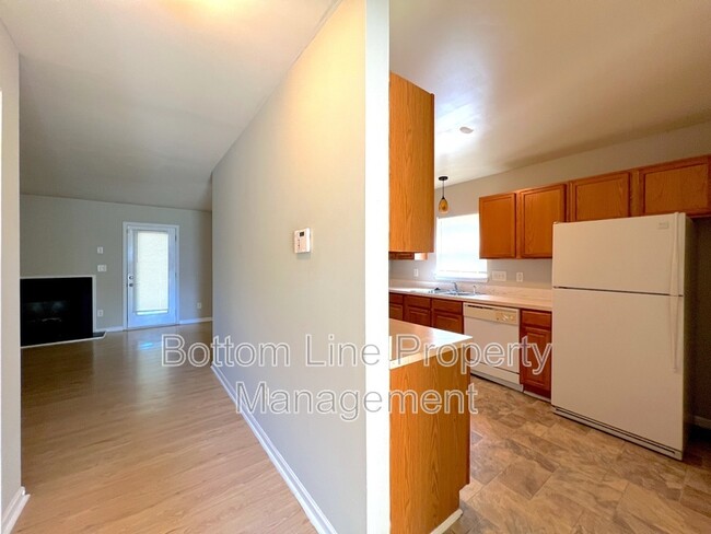 Foto del edificio - 1607 Eagles Landing Dr