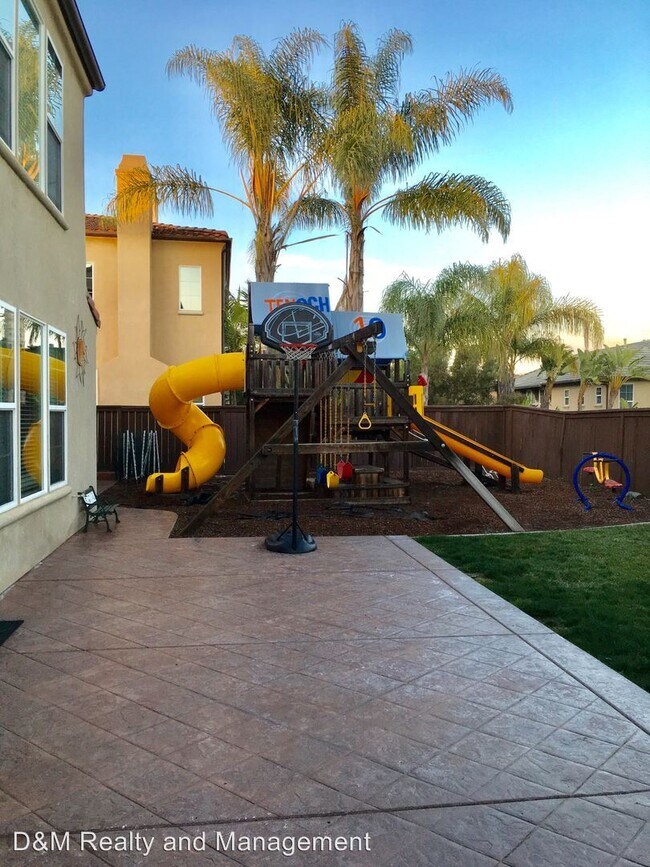 Building Photo - 4 br, 3.5 bath House - 1449 Agate Creek Way