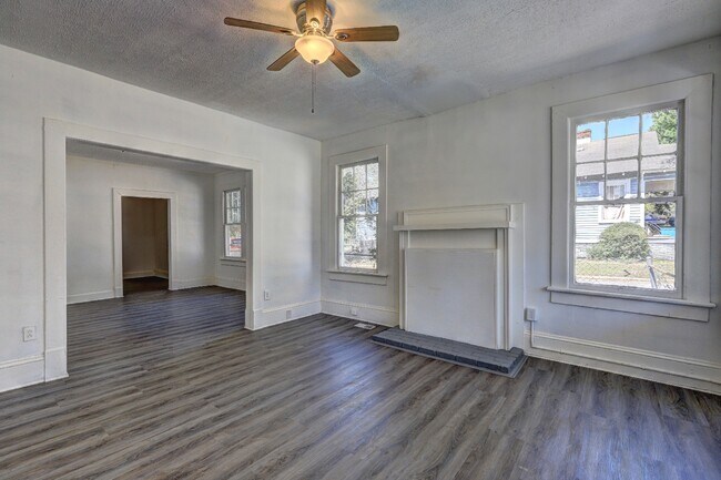 Foto del edificio - 1045 Crescent Ave