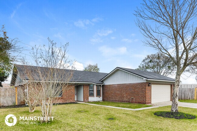 Building Photo - 7009 Swamp Flower Dr N