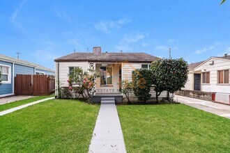 Building Photo - 1346 66th St