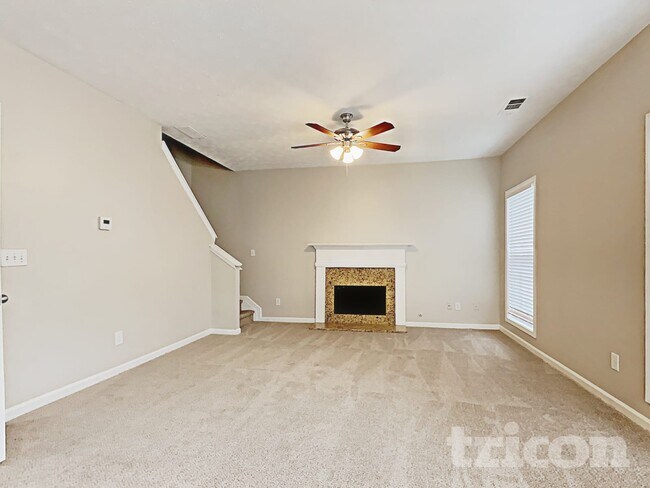 Building Photo - 722 Clairidge Oak Ct