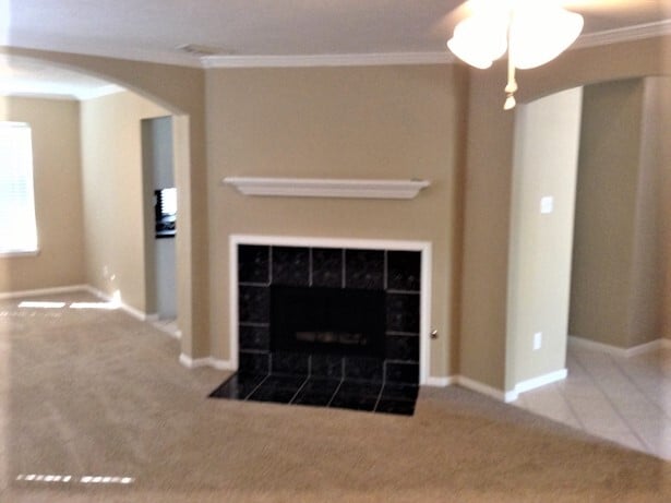 Building Photo - 15923 Mission Glen Dr