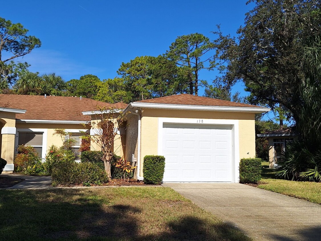 Primary Photo - NSB 2BR 2BA 1 car garage Golf Villa!