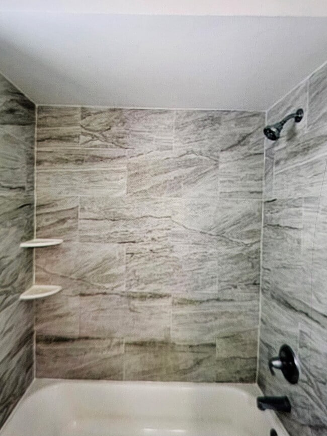 Building Photo - 622 Bergen St