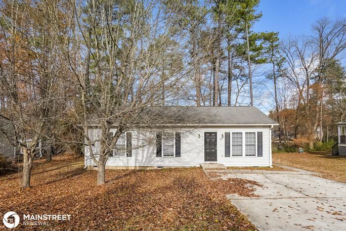 Primary Photo - 708 Cook Rd, Durham, NC 27713