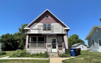 Building Photo - 512 W 1st Ave