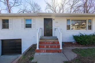 Building Photo - 433 Midland Dr