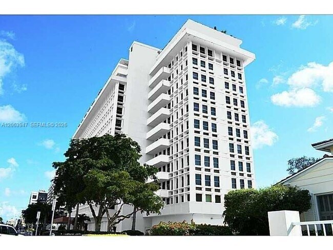 Building Photo - 700 Biltmore Way
