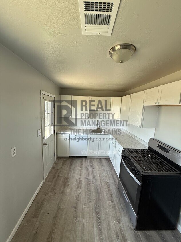 Foto del edificio - 3006 N Vernon St