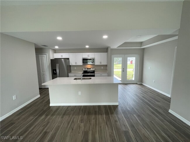 Foto del edificio - 2821 NW 6th Pl