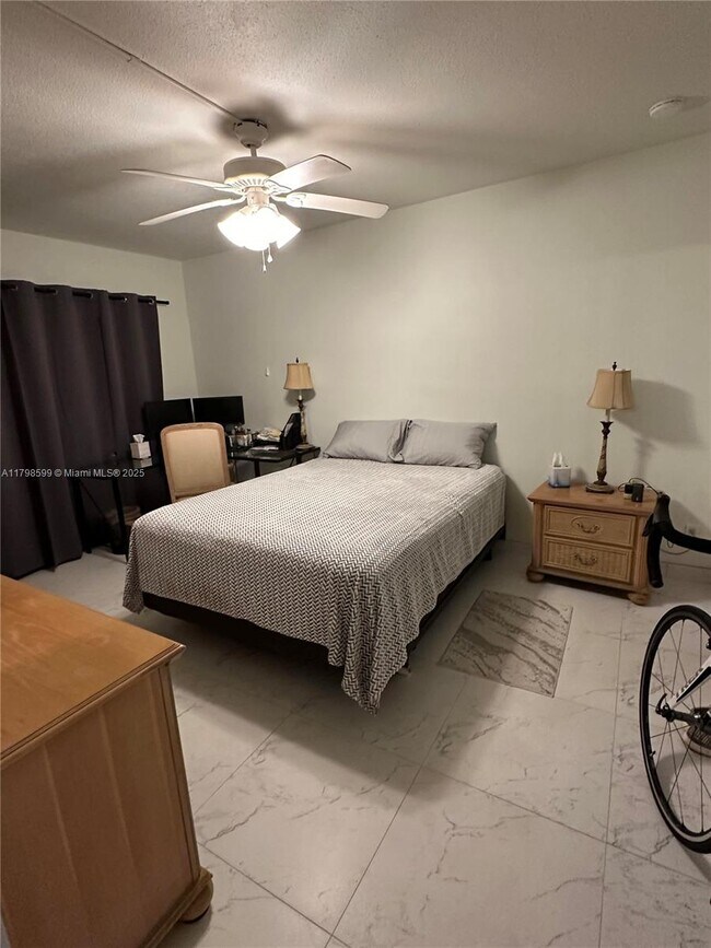 Foto del edificio - 1481 S Ocean Blvd