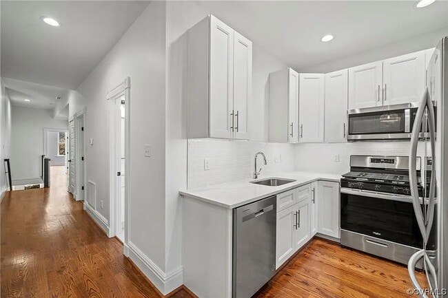 Photo - 102 N Harvie St Apartment