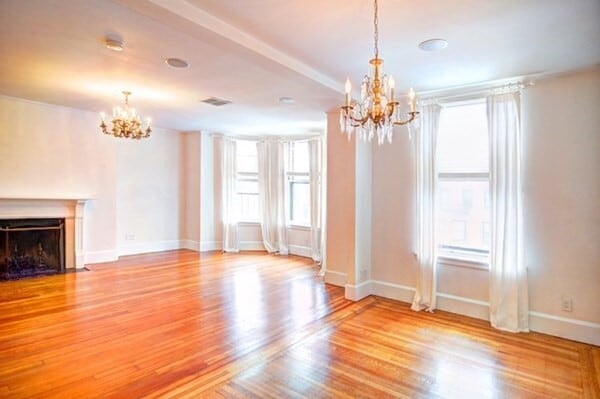 Building Photo - 238 Marlborough St