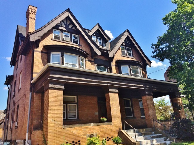 Foto del edificio - 371 S Negley Ave