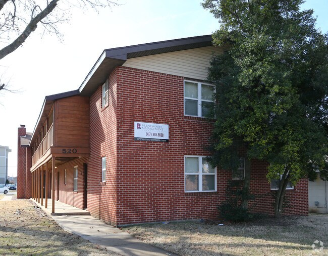 Building Photo - 520-528 E Harrison St