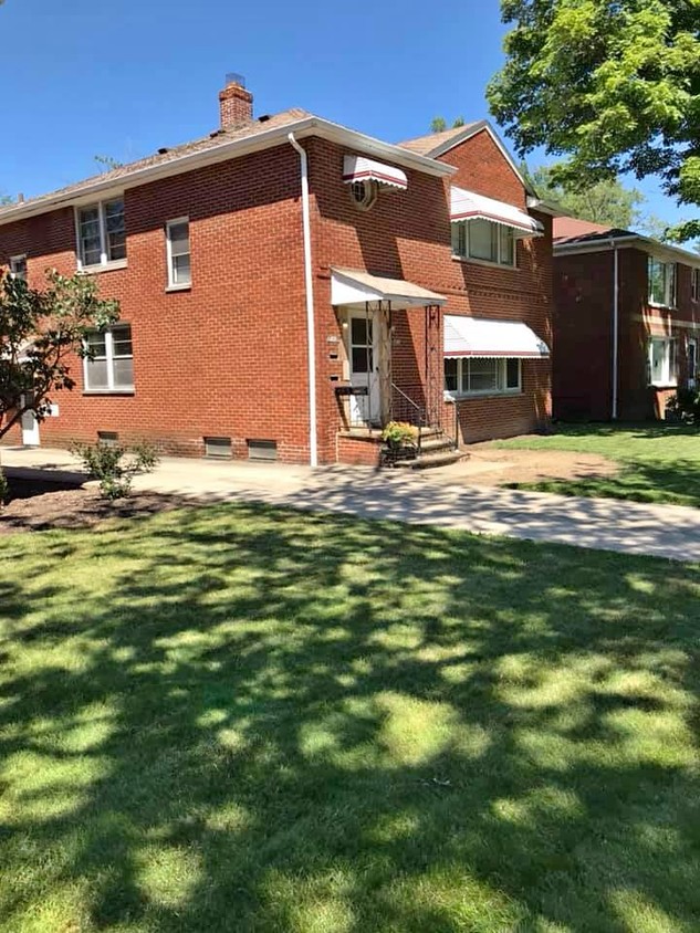 Front of House - 14549 Cedar Rd