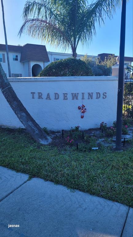 Foto del edificio - 349 S McMullen Booth Rd