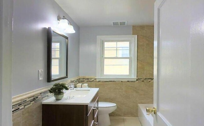 Foto del edificio - 804 Walker Ave