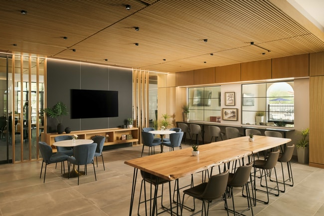 Building Photo - The Hillburn