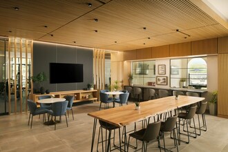 Building Photo - The Hillburn