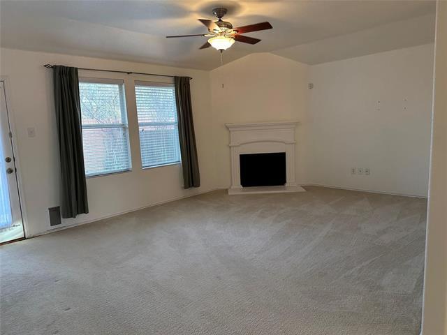 Foto del edificio - 4709 Redbud Dr